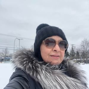 Meet your Posher, Kholoud